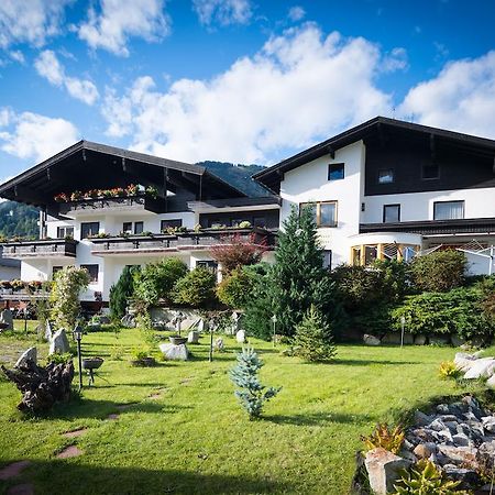Haus Brandeck Hotel อุทเทนดอร์ฟ ภายนอก รูปภาพ