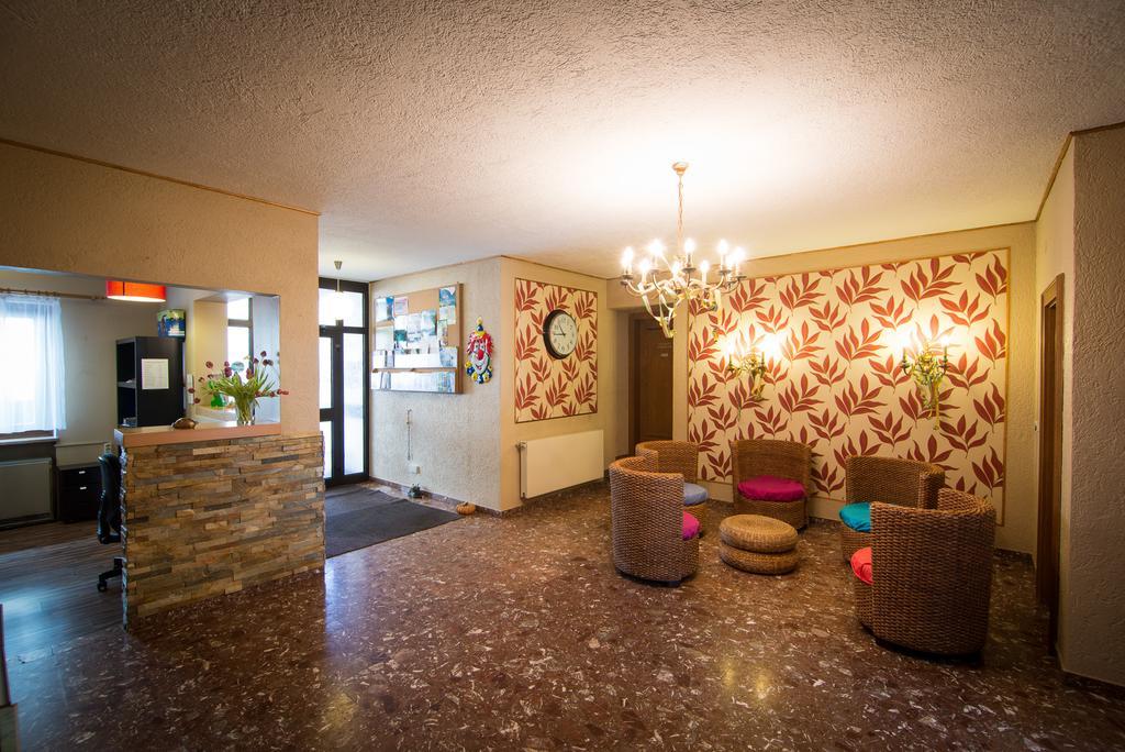 Haus Brandeck Hotel อุทเทนดอร์ฟ ภายนอก รูปภาพ